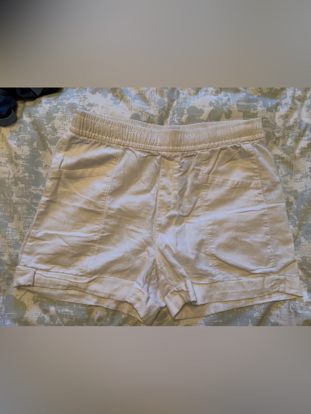 White Linen Old Navy Elastic-Waist Shorts